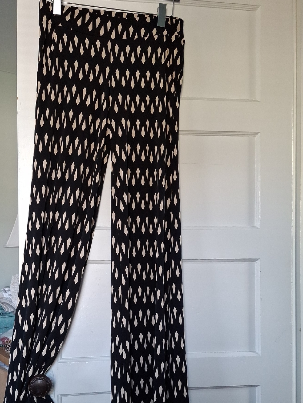 Black & Cream Geometric Wide-Leg Pants